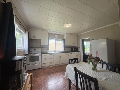 5113 Fifth Street, Boyle, AB - Indoor