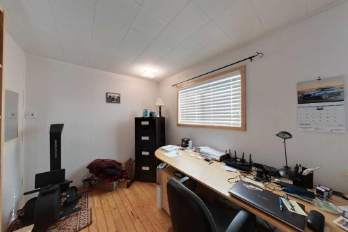 734041 Range Road, Wagner, AB - Indoor Photo Showing Office