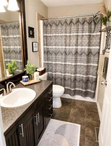 170 David Drive, Whispering Hills, AB - Indoor Photo Showing Bathroom