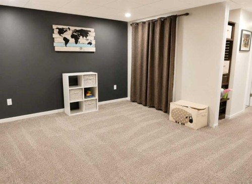 170 David Drive, Whispering Hills, AB - Indoor Photo Showing Other Room