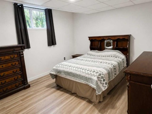 170 David Drive, Whispering Hills, AB - Indoor Photo Showing Bedroom