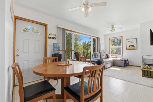 164 Crescent Drive, Thunder Lake, AB - Indoor Photo Showing Dining Room