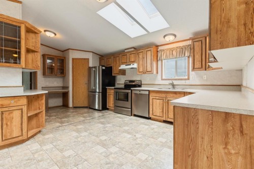 54 Aspen Drive West, Athabasca, AB - Indoor Photo Showing Kitchen