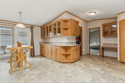 54 Aspen Drive West, Athabasca, AB - Indoor Photo Showing Kitchen