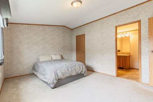 54 Aspen Drive West, Athabasca, AB - Indoor Photo Showing Bedroom