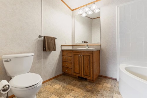 54 Aspen Drive West, Athabasca, AB - Indoor Photo Showing Bathroom