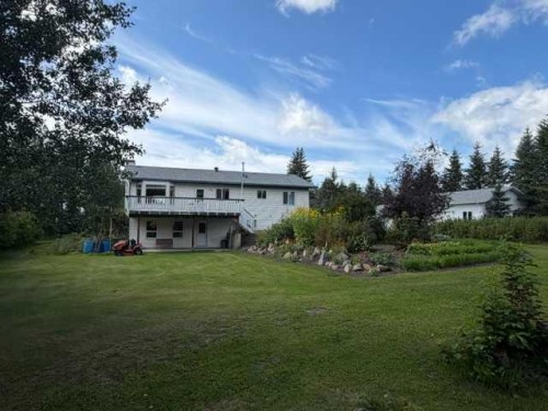 655019 44 Highway, Flatbush, AB - Outdoor With Deck Patio Veranda