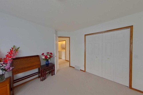 655019 44 Highway, Flatbush, AB - Indoor