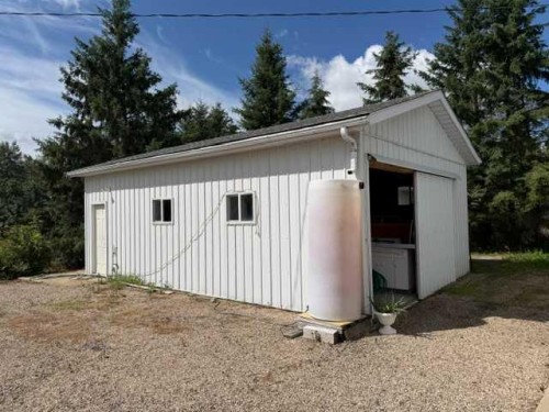 655019 44 Highway, Flatbush, AB - Outdoor