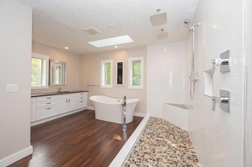 655059 Highway 813, Rural Athabasca County, AB - Indoor Photo Showing Bathroom