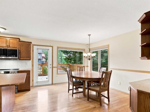 2 Terrace Place, Canmore, AB - Indoor