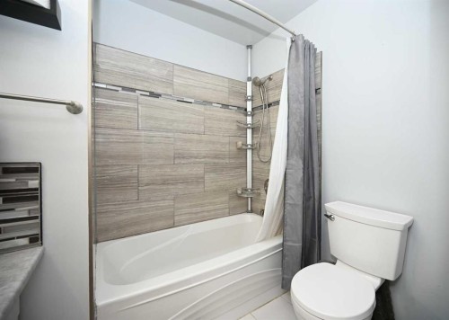 5005 41 Avenue, Athabasca, AB - Indoor Photo Showing Bathroom