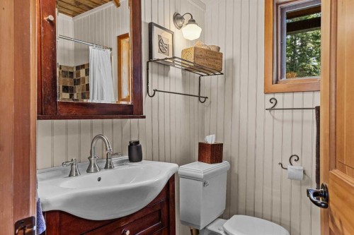 10 Heart Road, Lac Des Arcs, AB - Indoor Photo Showing Bathroom