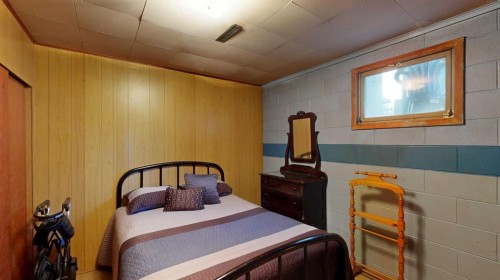 5536 Wagoner Crescent, Whitecourt, AB - Indoor Photo Showing Bedroom