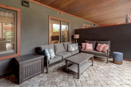 107-707 Spring Creek Drive, Canmore, AB -  Photo Showing Living Room
