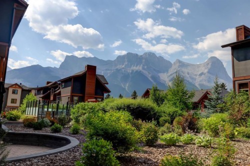107-707 Spring Creek Drive, Canmore, AB - Outdoor