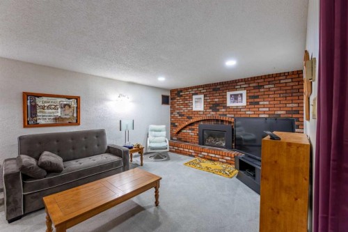 121 Talbot Drive, Hinton, AB 
