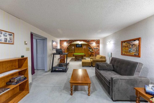 121 Talbot Drive, Hinton, AB 
