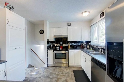 5740 Westhaven Drive, Edson, AB 