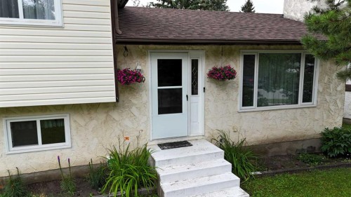 5740 Westhaven Drive, Edson, AB 