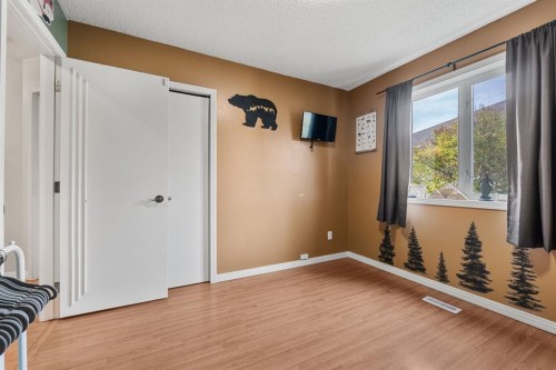 85 Park Drive, Whitecourt, AB 