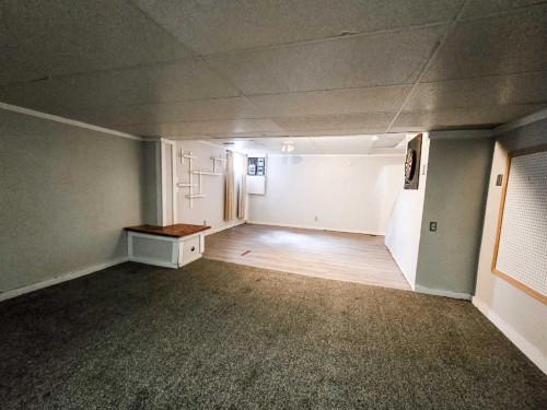 4237 5 Avenue, Edson, AB 