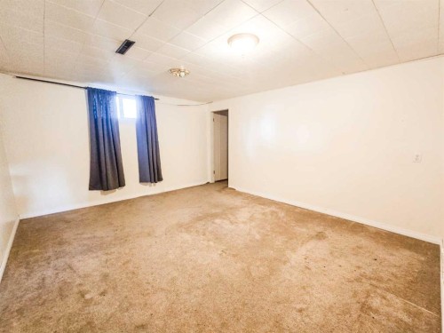 4237 5 Avenue, Edson, AB 