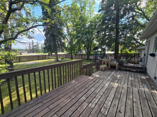 4237 5 Avenue, Edson, AB 