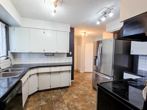 4237 5 Avenue, Edson, AB 