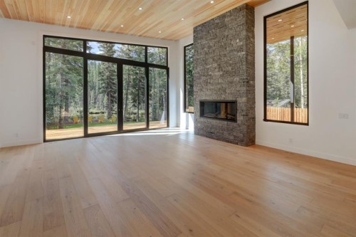 845 14Th Street, Canmore, AB 