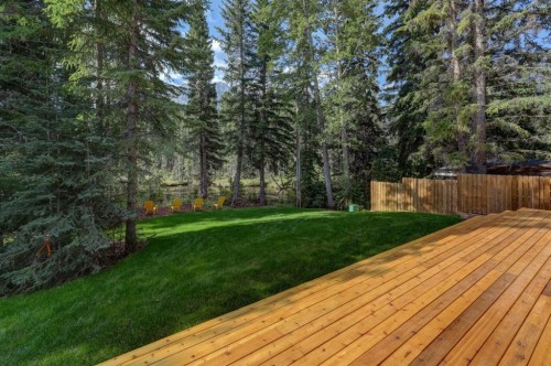 845 14Th Street, Canmore, AB 