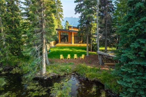 845 14Th Street, Canmore, AB 