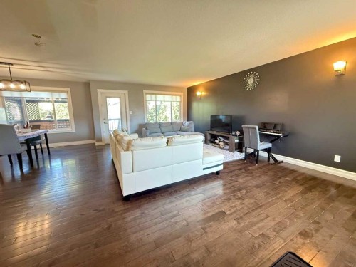 46 Spruce Road, Whitecourt, AB 