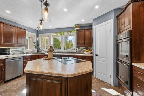102061 Township Road 582, Rural Woodlands County, AB 