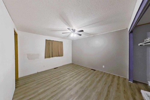 1006 9 Avenue, Smith, AB 