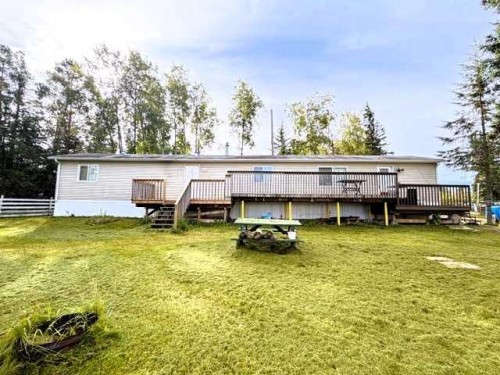 1006 9 Avenue, Smith, AB 