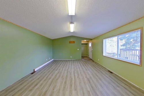 1006 9 Avenue, Smith, AB 