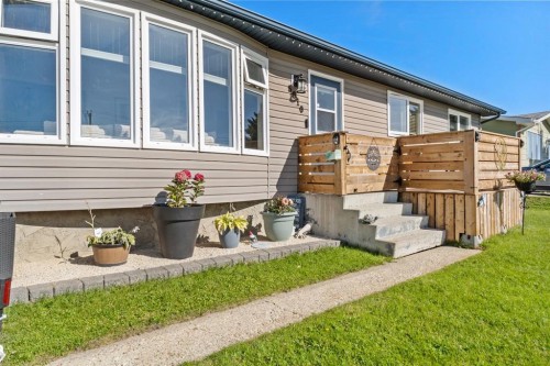 5010 North Avenue, Swan Hills, AB 