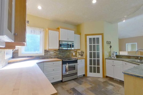 71 Lakeview Heights, Canyon Creek, AB 