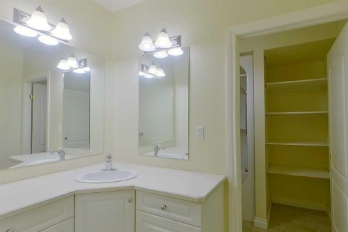 71 Lakeview Heights, Canyon Creek, AB 