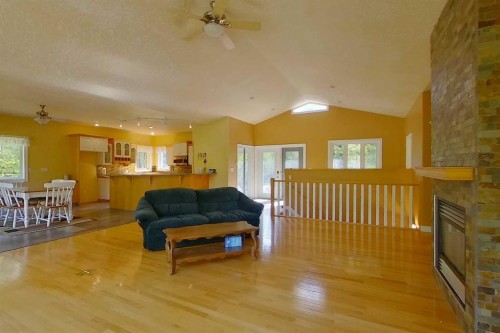 71 Lakeview Heights, Canyon Creek, AB 