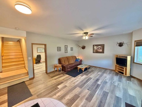 379 Collinge Road, Hinton, AB 