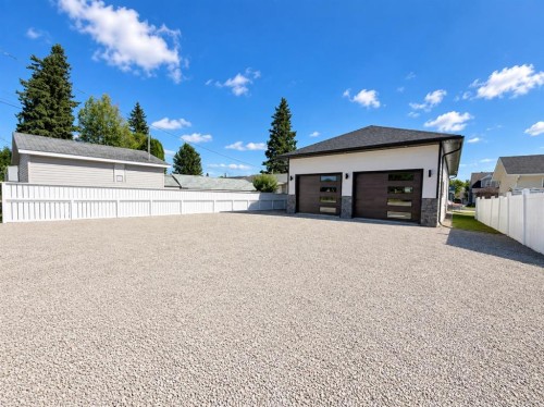 4920 10 Avenue, Edson, AB 