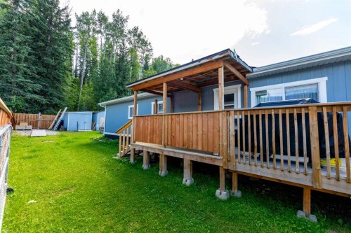 162 Skogg , Hinton, AB T7V 1A5 2