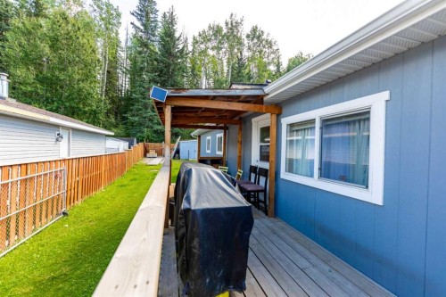 162 Skogg , Hinton, AB T7V 1A5 4