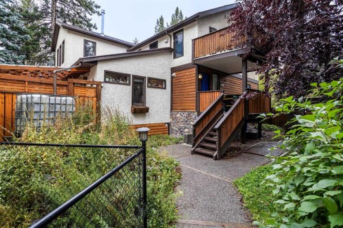 118 Rundle Drive, Canmore, AB 