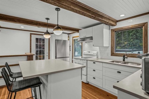 118 Rundle Drive, Canmore, AB 