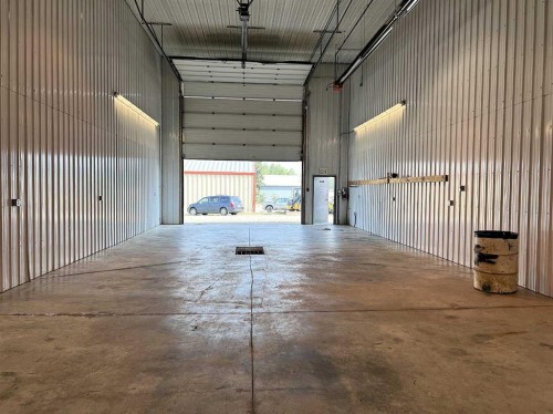 180 Felaber Road, Hinton, AB 