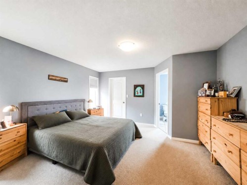 1632 42 Street, Edson, AB 