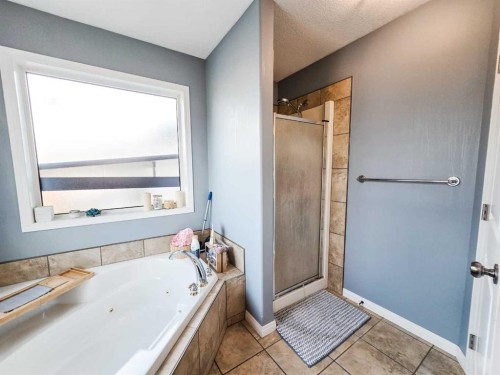 1632 42 Street, Edson, AB 